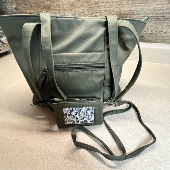 Vera Bradley Women’s Cotton Small Tote - Climbing Ivy Green - Picture 2 of 10